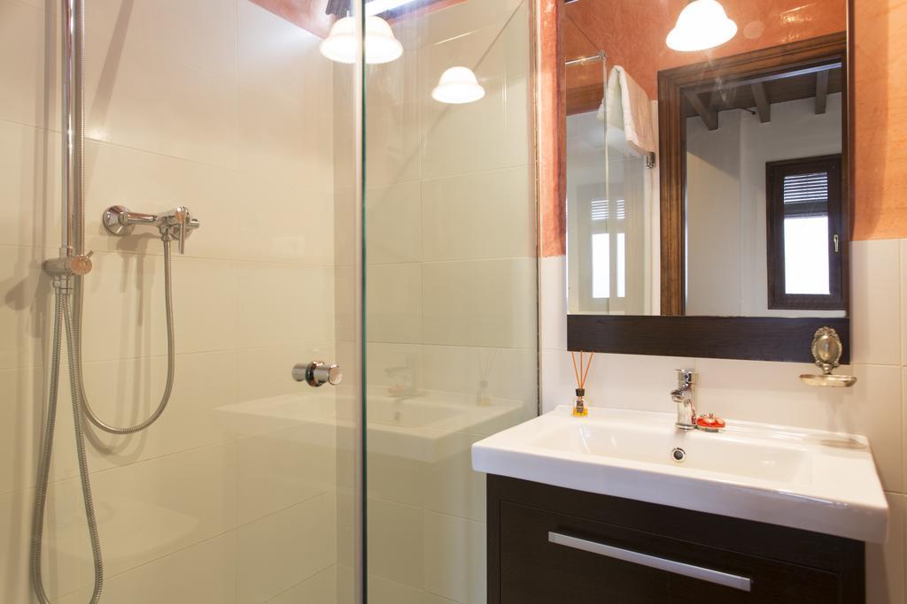 Apartamento Puerta Elvira Centro Free Parking グラナダ エクステリア 写真